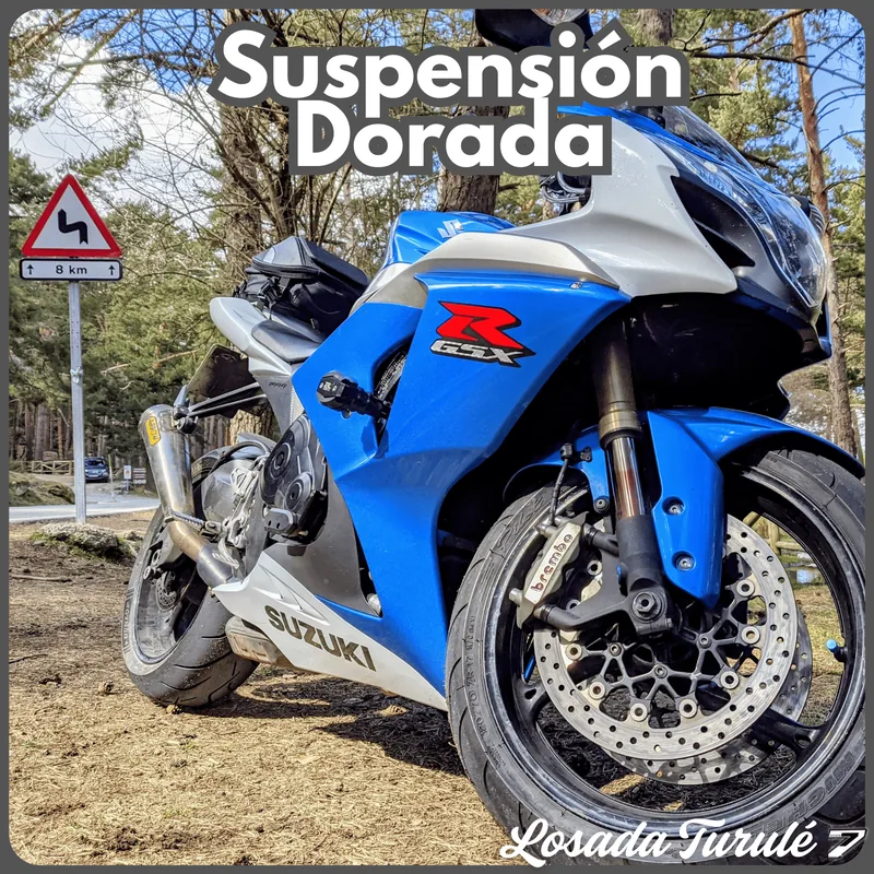 Suspensión dorada